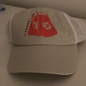 Oiselle hat